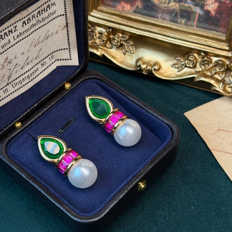 Vintage Green Glass Pink Zirco - огляд і ціна Vintage Fashion Jewelry Brands