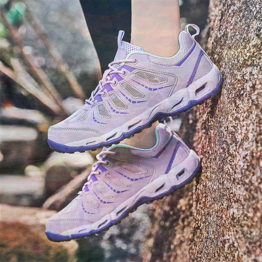 Sumer Round Tip Silver Sneaker - огляд і ціна Vintage Fashion Canada