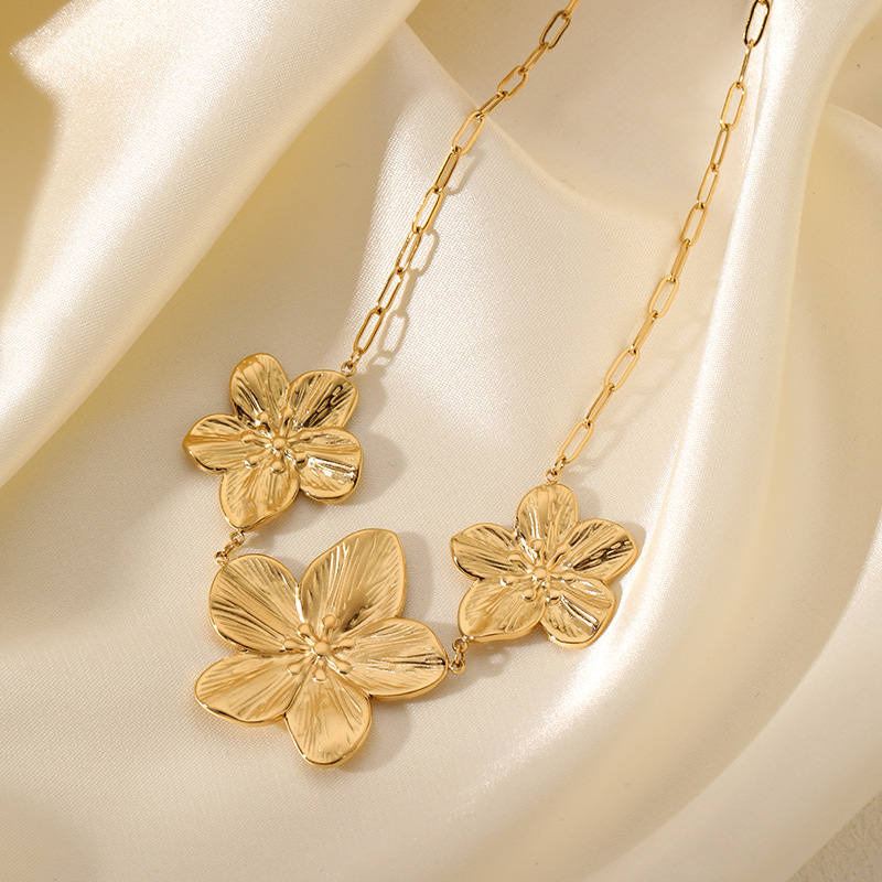 Gold Fashion Vintage Flower Pe - огляд і ціна Vintage Fashion Trends 2025