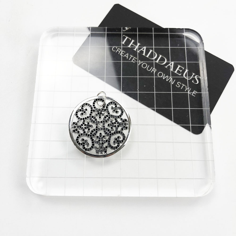 Pendant Arabesque Disc Ornamen - огляд і ціна Vintage Fashion Jewelry Brands